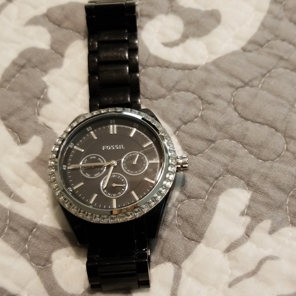 Fossil Watch - Picture 1 of 3